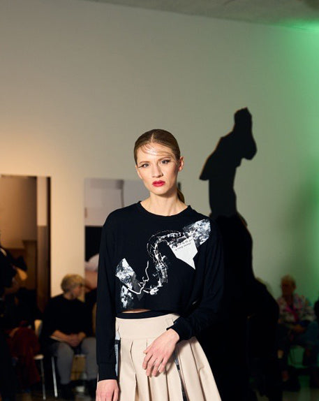 Essential LS Cropped Tee - Normal Art
