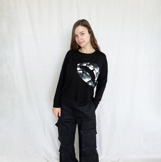 Essential LS Tee - Bold Lip Art